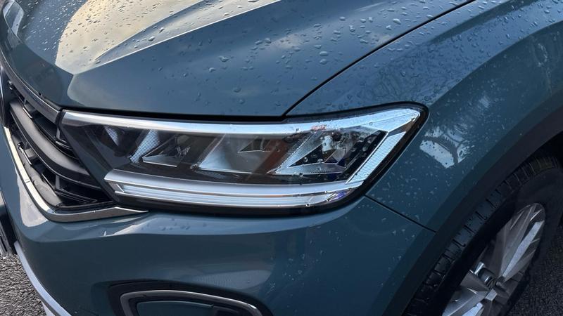 Used Volkswagen T-Roc 2023 for sale - 76603527: Photo 10