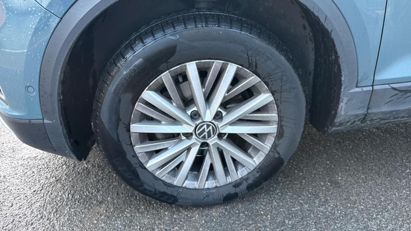 Used Volkswagen T-Roc 2023 for sale - 76603527: Photo 11