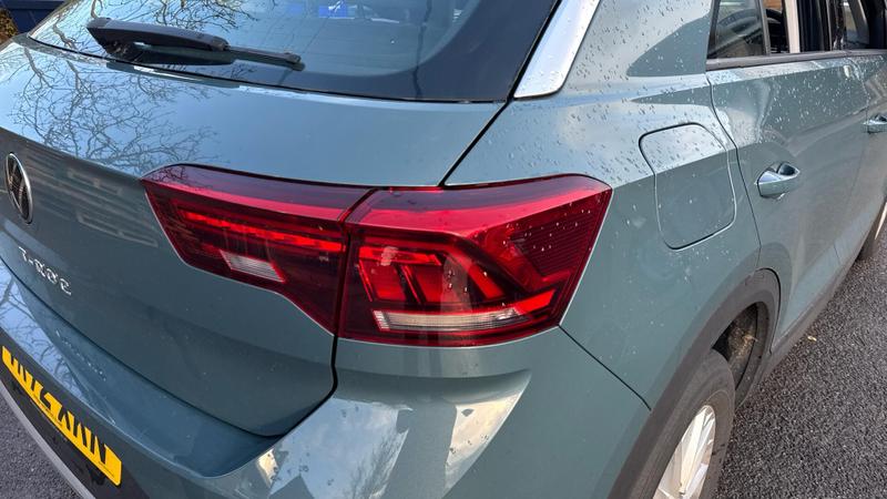 Used Volkswagen T-Roc 2023 for sale - 76603527: Photo 15