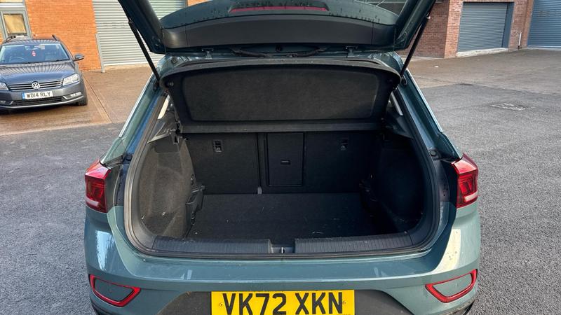 Used Volkswagen T-Roc 2023 for sale - 76603527: Photo 16