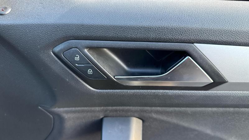 Used Volkswagen T-Roc 2023 for sale - 76603527: Photo 20