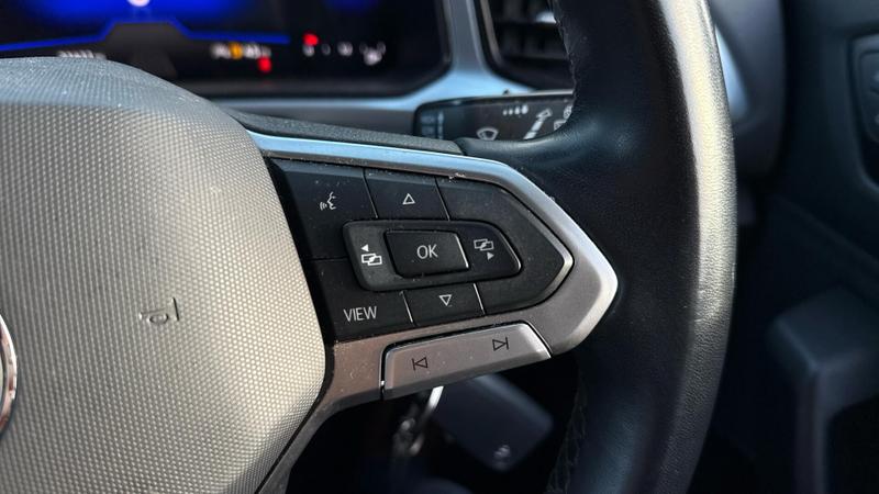 Used Volkswagen T-Roc 2023 for sale - 76603527: Photo 29