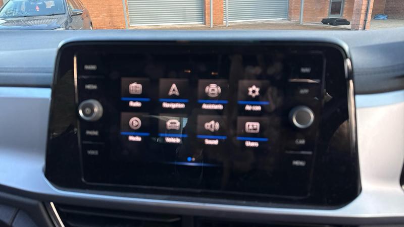 Used Volkswagen T-Roc 2023 for sale - 76603527: Photo 7