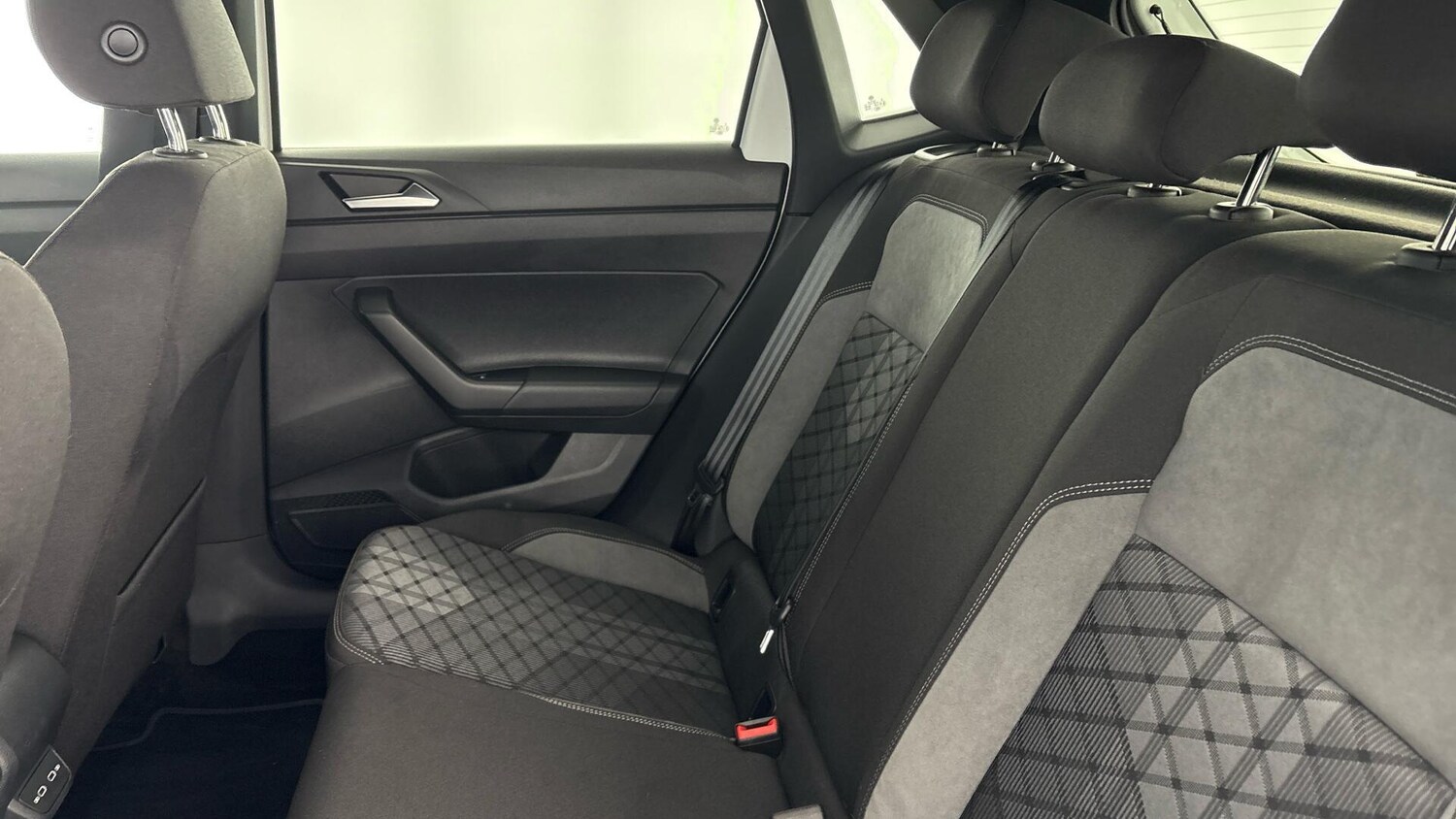 Used Volkswagen Polo 2025 for sale - 77701423: Photo 33