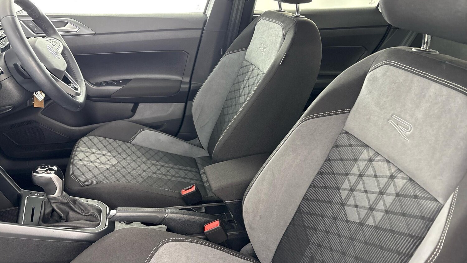 Used Volkswagen Polo 2025 for sale - 77701423: Photo 34