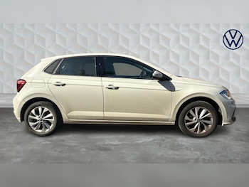 Used Volkswagen Polo 2024 for sale - 78633691: Photo