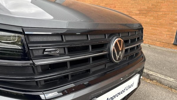 Used Volkswagen Touareg 2025 for sale - 74232296: Photo 10