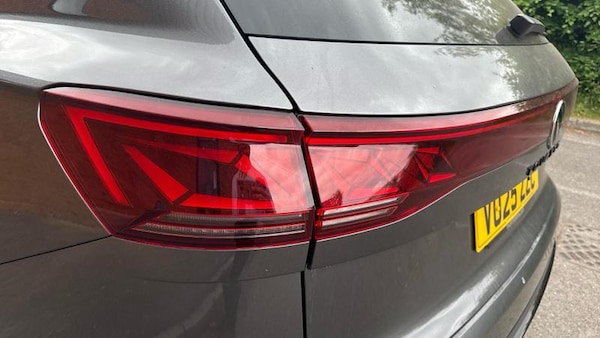 Used Volkswagen Touareg 2025 for sale - 74232296: Photo 20