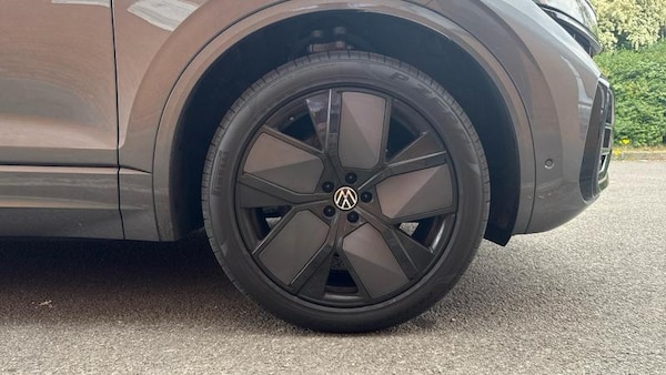 Used Volkswagen Touareg 2025 for sale - 74232296: Photo 5