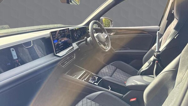 Used Volkswagen Tiguan 2025 for sale - 75446199: Photo 2