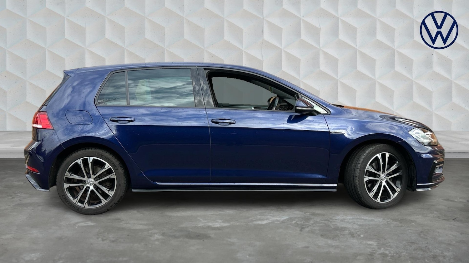 Used Volkswagen Golf 2020 for sale - 77602333: Photo 4