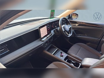 Used Volkswagen Tiguan 2025 for sale - 76984800: Photo