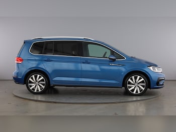 Used Volkswagen Touran 2020 for sale - 77851553: Photo