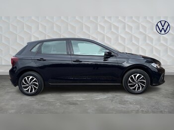 Used Volkswagen Polo 2024 for sale - 77718180: Photo
