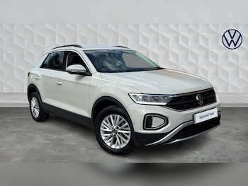 Used Volkswagen T-Roc 2023 for sale - 78392888: Photo