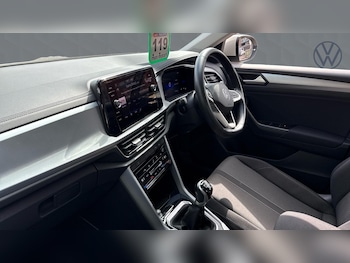 Used Volkswagen T-Roc 2023 for sale - 78392888: Photo