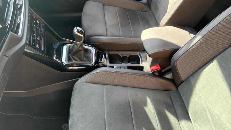 Used Volkswagen T-Roc 2022 for sale - 76028156: Photo 19