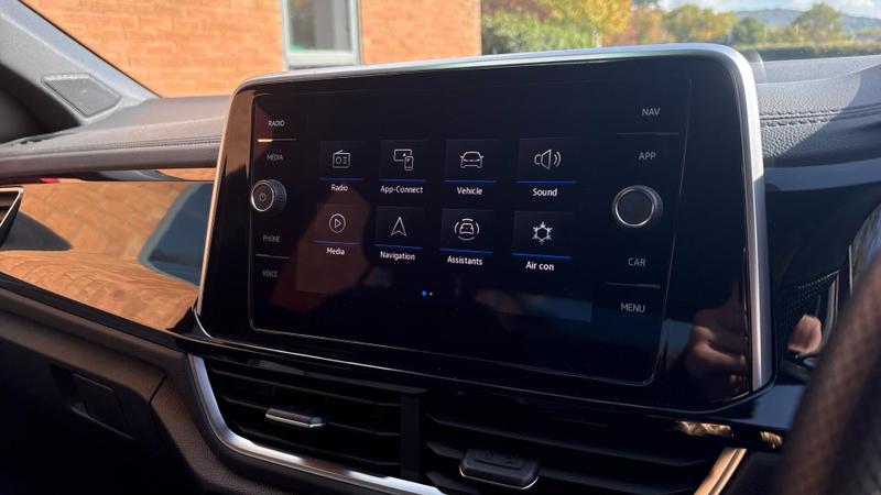Used Volkswagen T-Roc 2022 for sale - 76028156: Photo 42