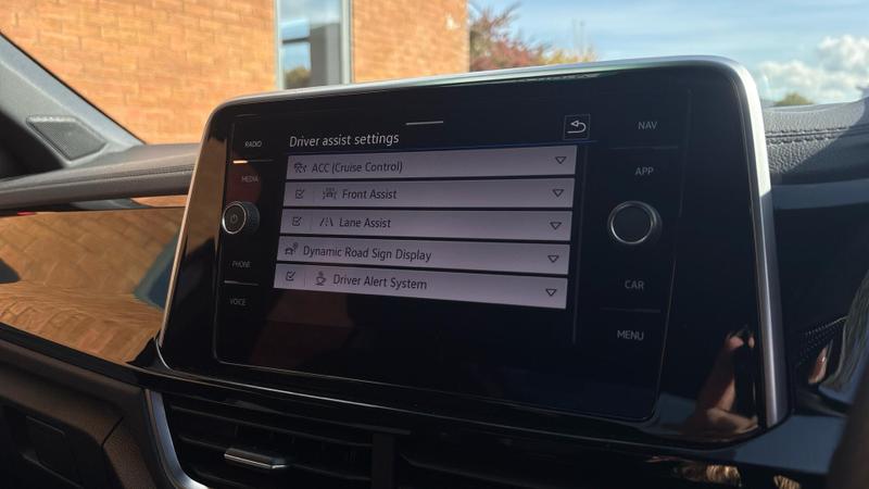 Used Volkswagen T-Roc 2022 for sale - 76028156: Photo 44