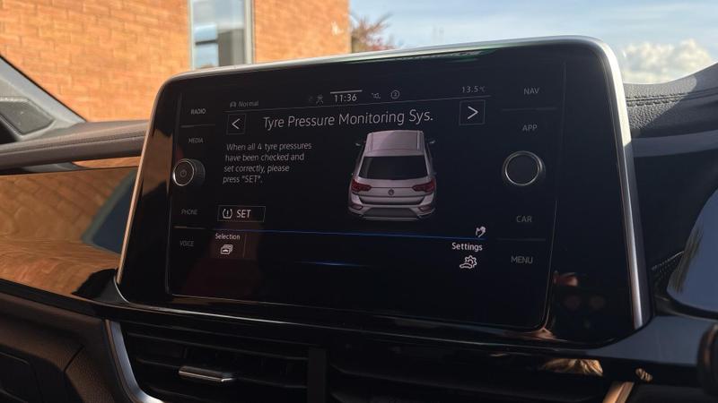 Used Volkswagen T-Roc 2022 for sale - 76028156: Photo 49