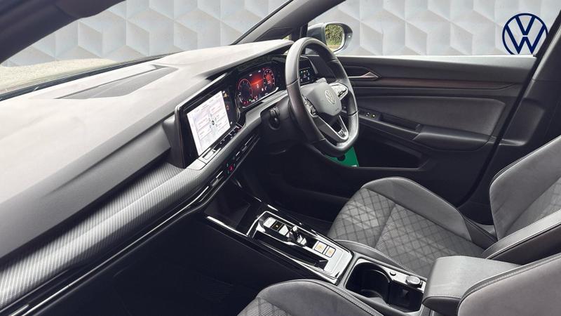 Used Volkswagen Golf 2024 for sale - 75935145: Photo 2