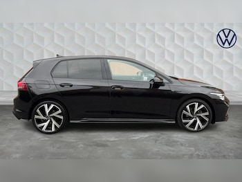 Used Volkswagen Golf 2024 for sale - 75935145: Photo