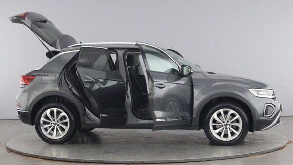 Used Volkswagen T-Roc 2023 for sale - 75541927: Photo 10
