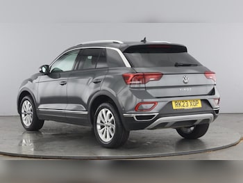 Used Volkswagen T-Roc 2023 for sale - 75541927: Photo