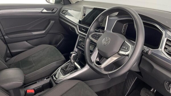 Used Volkswagen T-Roc 2023 for sale - 75541927: Photo 6