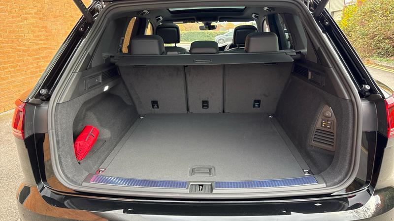 Used Volkswagen Touareg 2025 for sale - 76494713: Photo 16