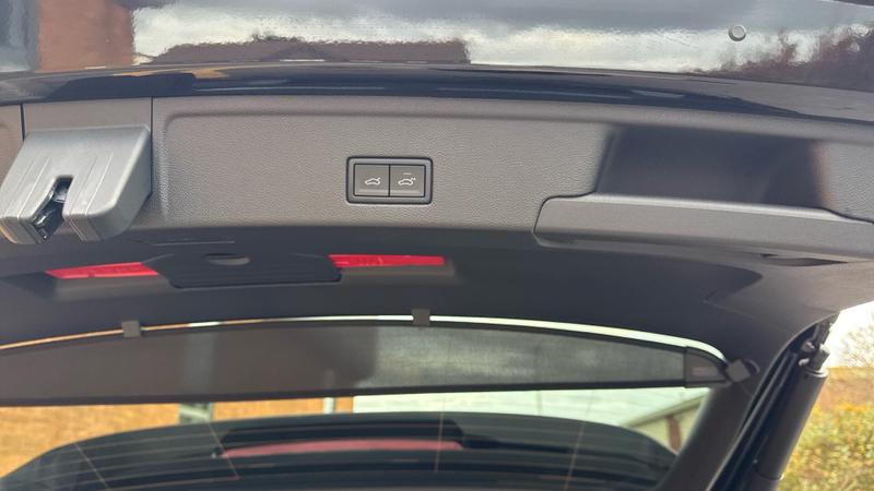 Used Volkswagen Touareg 2025 for sale - 76494713: Photo 17