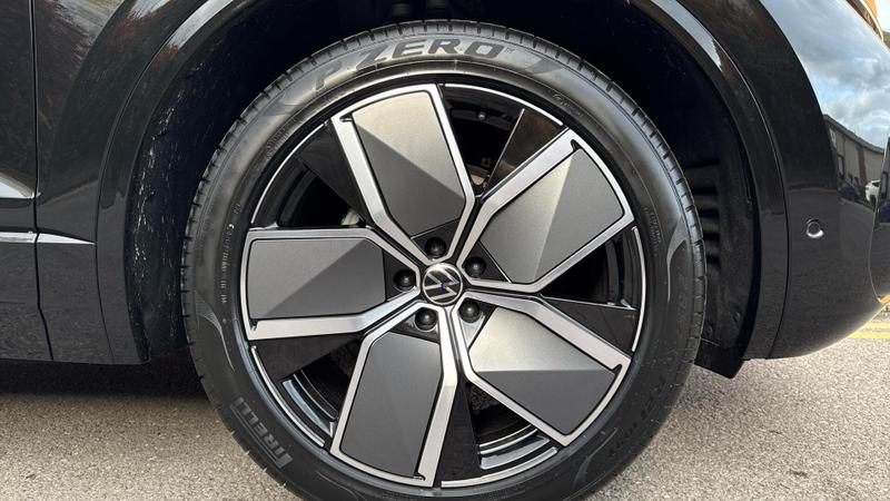 Used Volkswagen Touareg 2025 for sale - 76494713: Photo 5