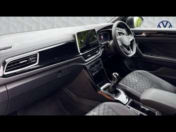 Used Volkswagen T-Roc 2023 for sale - 74537649: Photo