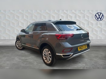 Used Volkswagen T-Roc 2023 for sale - 75385822: Photo