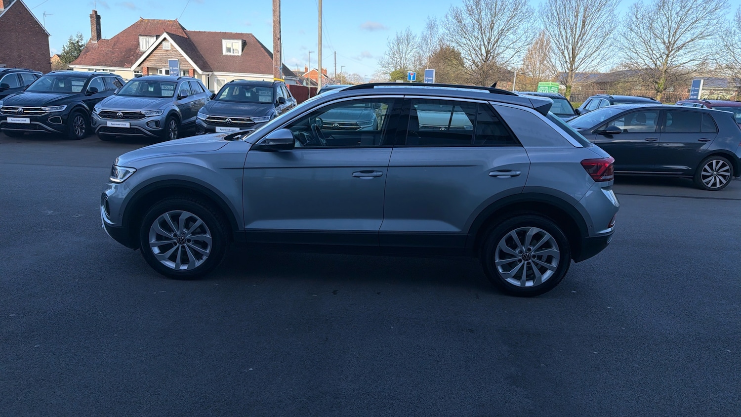 Used Volkswagen T-Roc 2023 for sale - 78135106: Photo 17