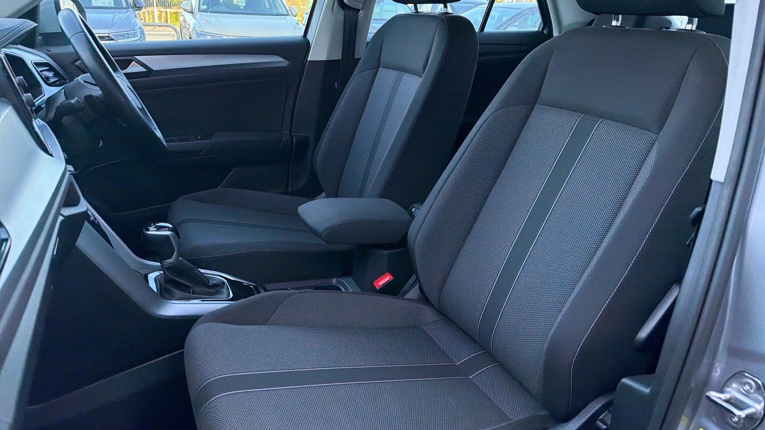 Used Volkswagen T-Roc 2023 for sale - 78135106: Photo 19