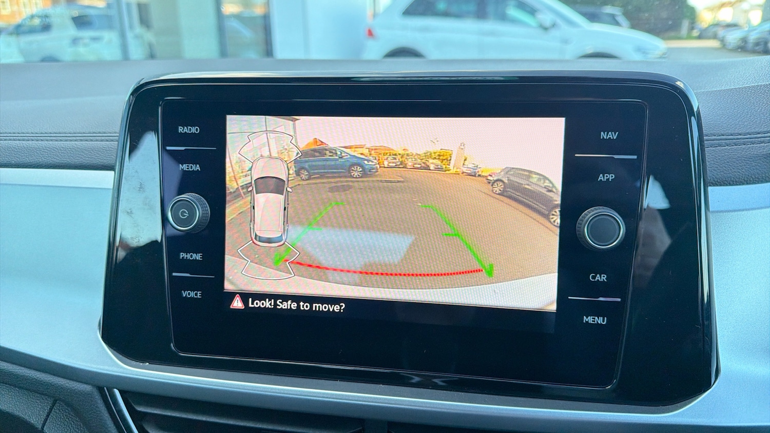 Used Volkswagen T-Roc 2023 for sale - 78135106: Photo 31