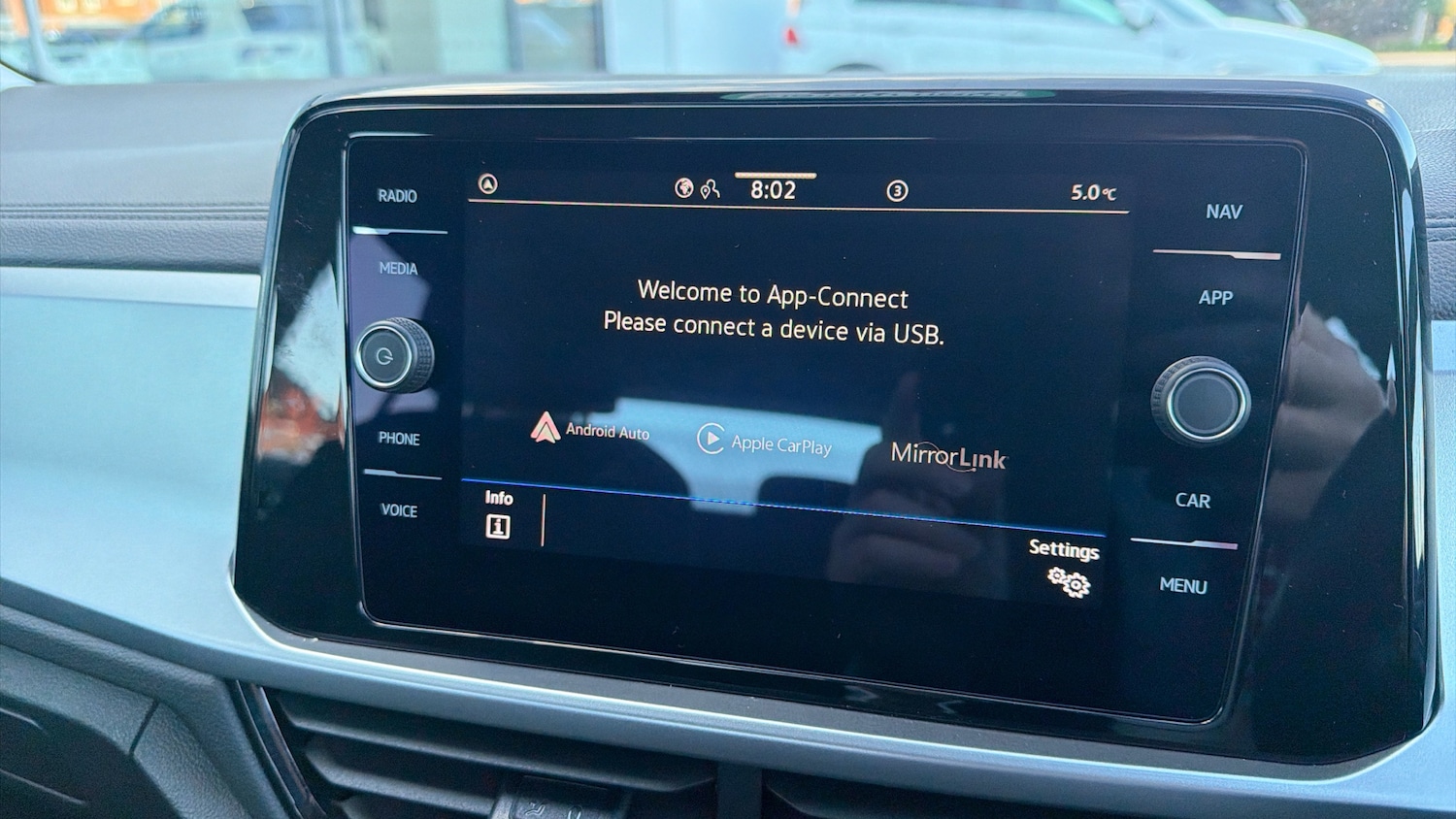 Used Volkswagen T-Roc 2023 for sale - 78135106: Photo 32