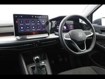 Used Volkswagen Golf 2024 for sale - 74885776: Photo