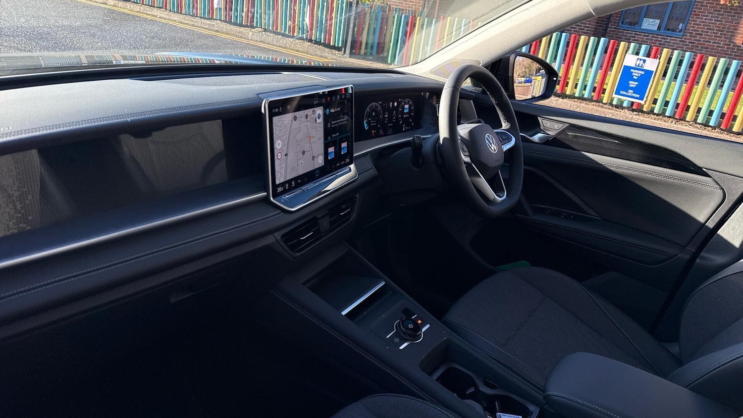 Used Volkswagen Touran 2025 for sale - 77506439: Photo 2