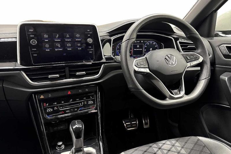 Used Volkswagen T-Roc 2025 for sale - 77138264: Photo 2