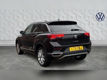 Used Volkswagen T-Roc 2021 for sale - 76653435: Photo