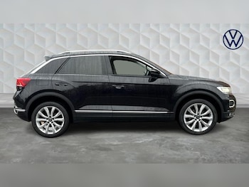 Used Volkswagen T-Roc 2021 for sale - 76653435: Photo