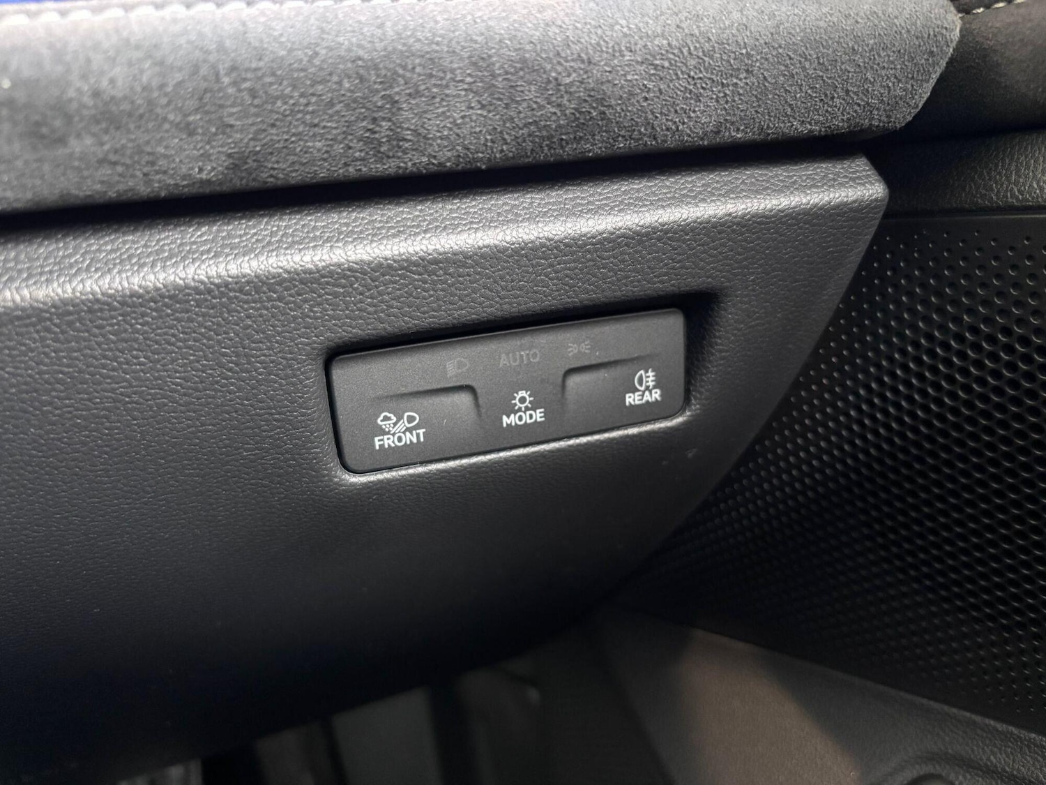 Used Volkswagen Passat for sale - 78202236: Photo 24