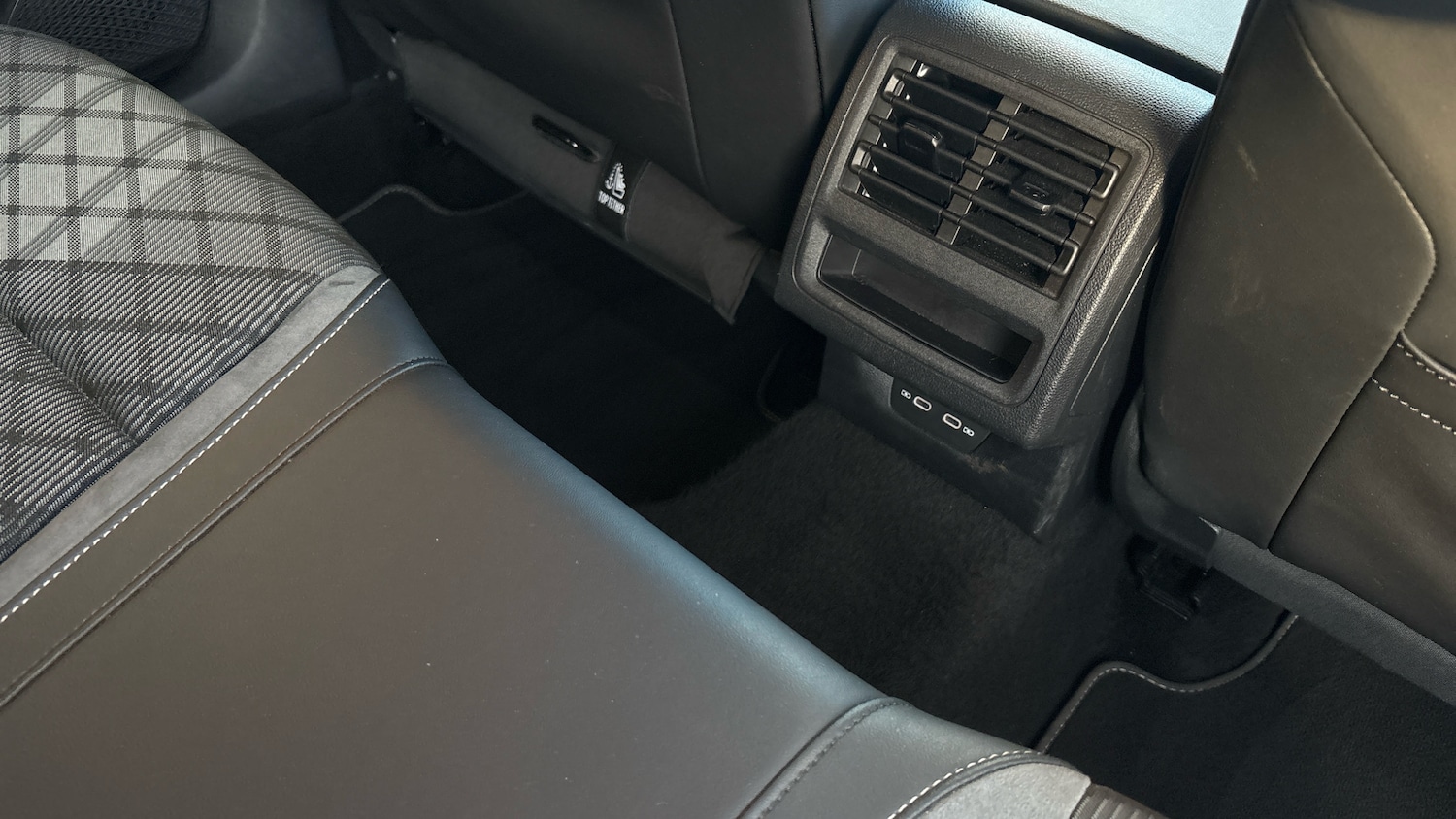 Used Volkswagen Golf 2024 for sale - 77602177: Photo 31