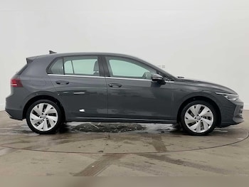 Used Volkswagen Golf 2025 for sale - 79025164: Photo