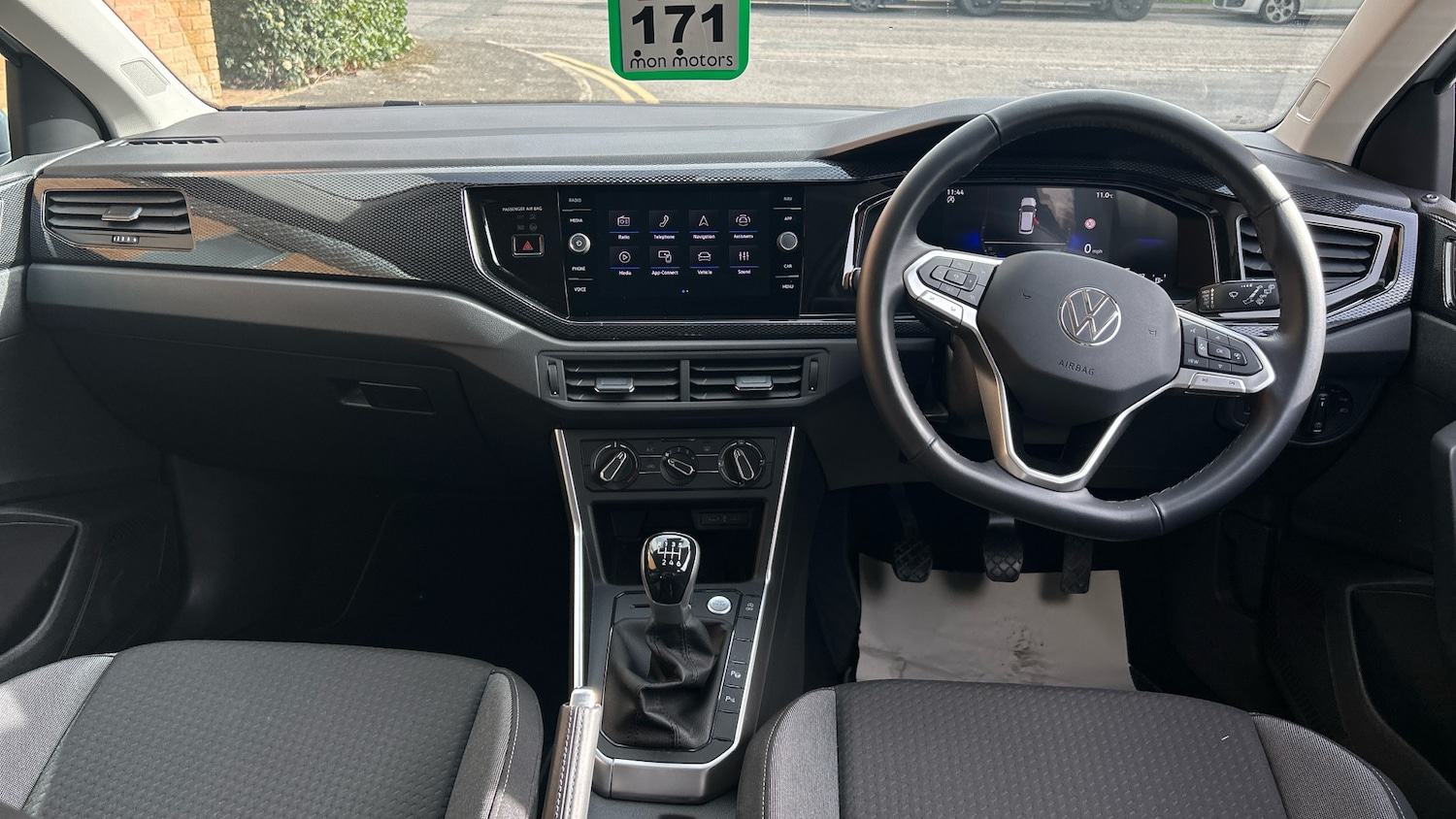 Used Volkswagen Taigo 2025 for sale - 78202227: Photo 9