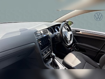 Used Volkswagen Golf 2019 for sale - 78953681: Photo