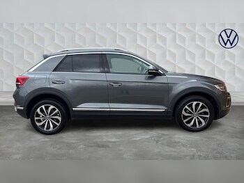 Used Volkswagen T-Roc 2024 for sale - 78656738: Photo