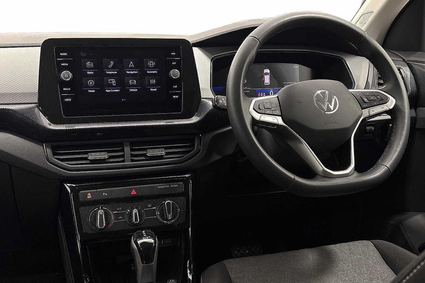 Used Volkswagen T-Cross 2025 for sale - 78042221: Photo 2